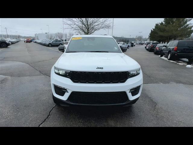 new 2024 Jeep Grand Cherokee car, priced at $48,761