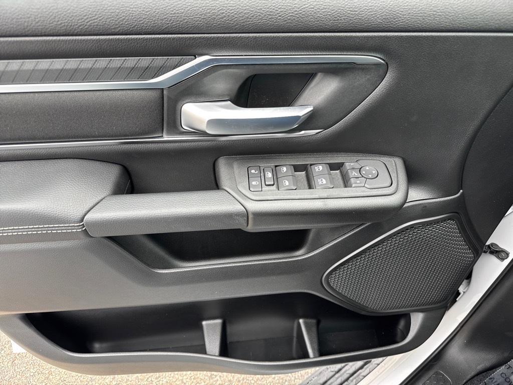 new 2025 Ram 1500 car, priced at $49,915