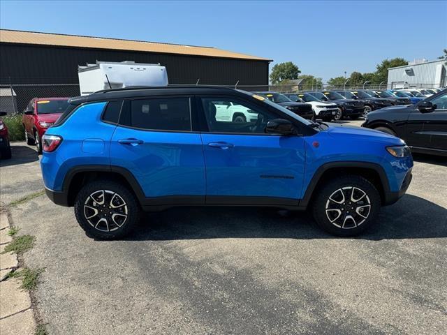 new 2025 Jeep Compass car, priced at $39,491