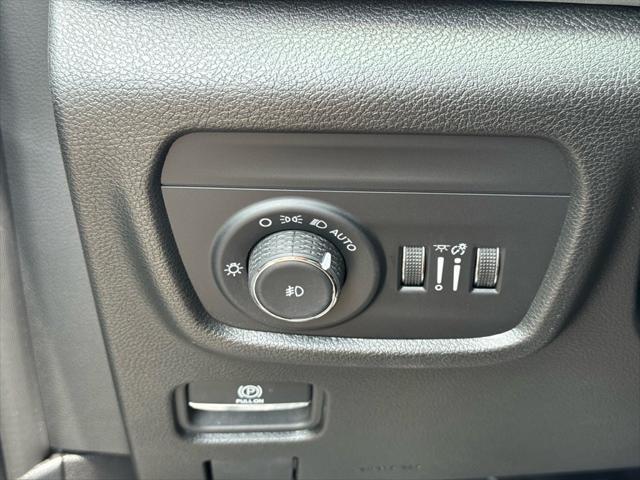 used 2024 Jeep Grand Cherokee car, priced at $39,511