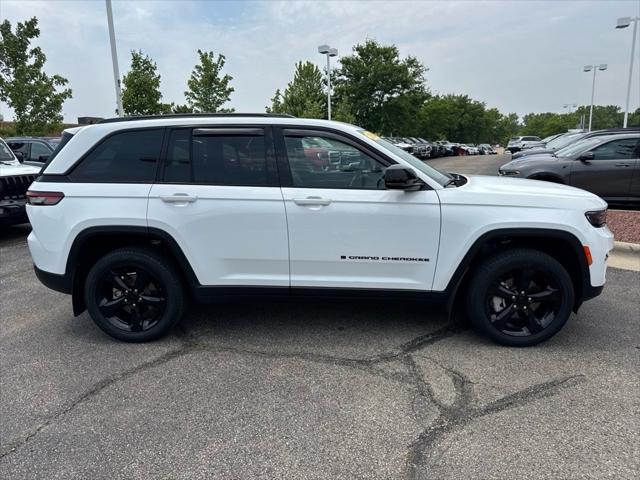 used 2024 Jeep Grand Cherokee car, priced at $39,511