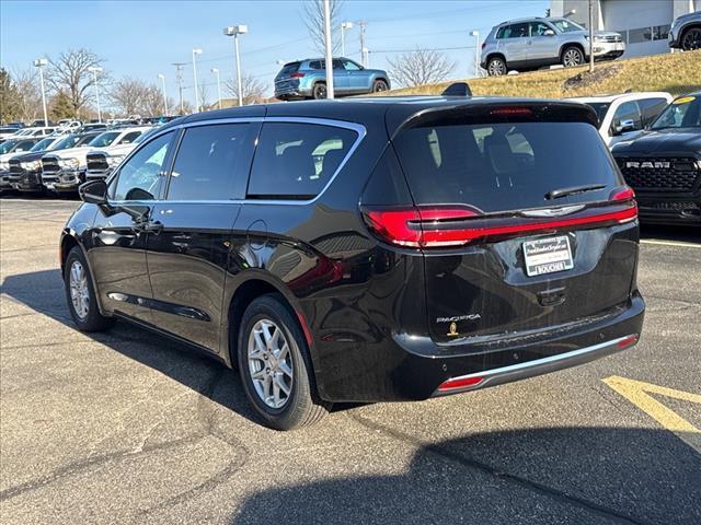 new 2025 Chrysler Pacifica car, priced at $42,425