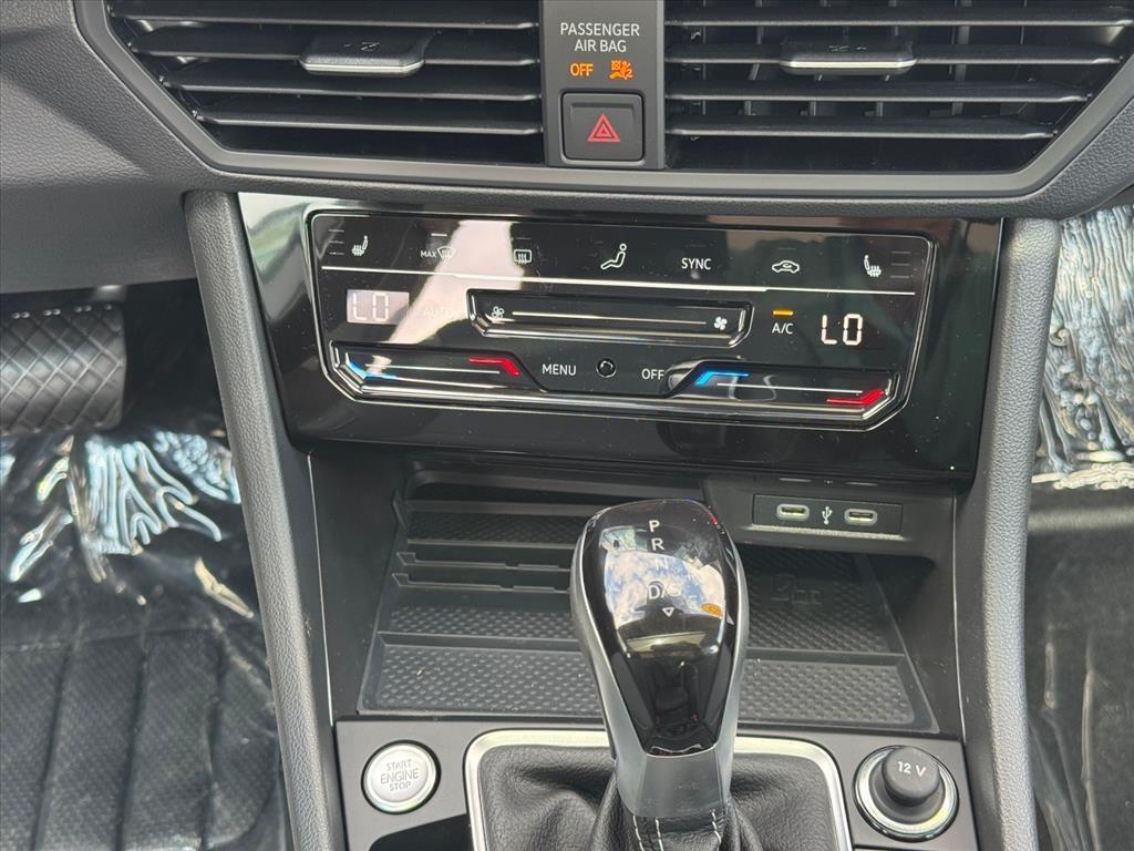 new 2025 Volkswagen Jetta car, priced at $26,860