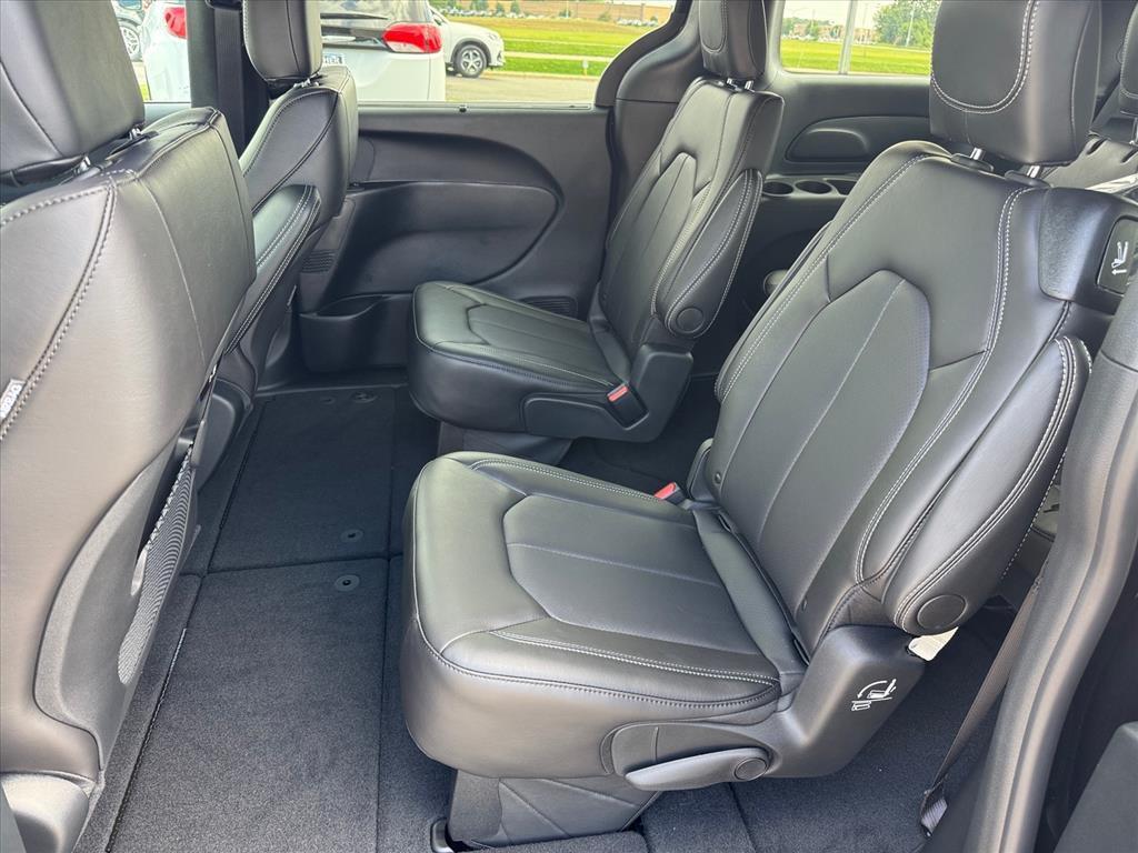 new 2026 Chrysler Pacifica car, priced at $43,057