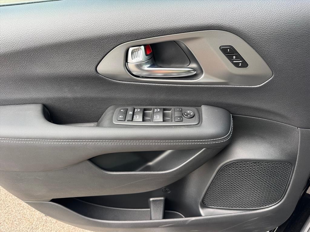 new 2026 Chrysler Pacifica car, priced at $43,057