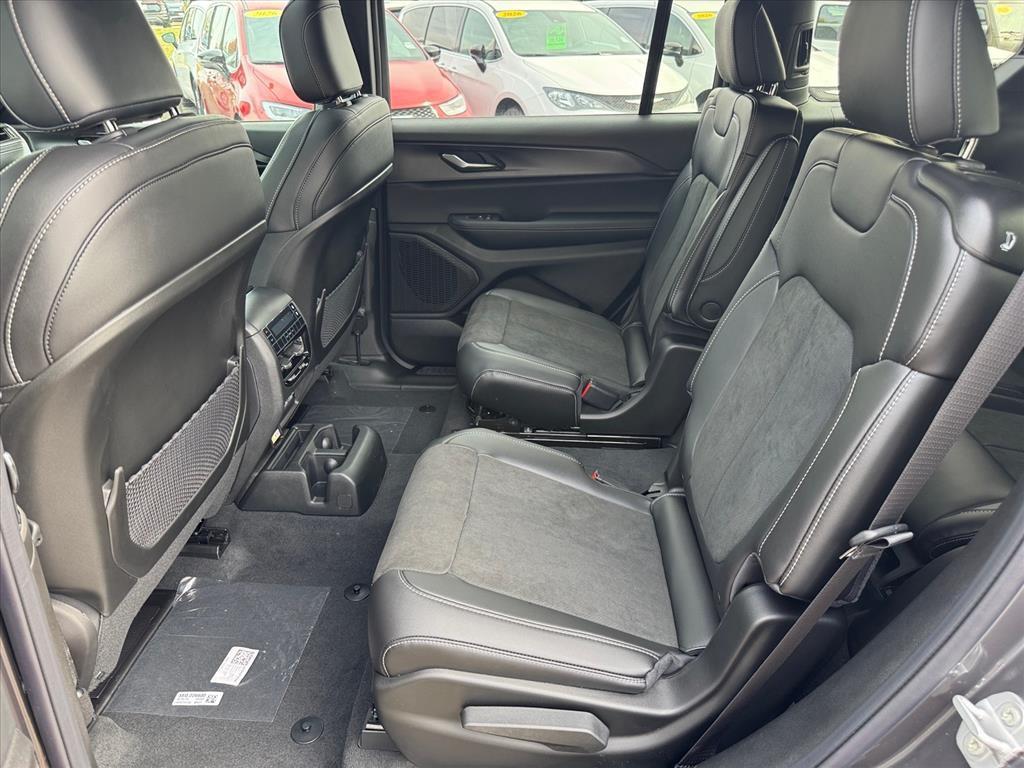 new 2025 Jeep Grand Cherokee L car, priced at $46,541