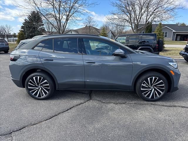 new 2025 Volkswagen ID.4 car, priced at $44,721