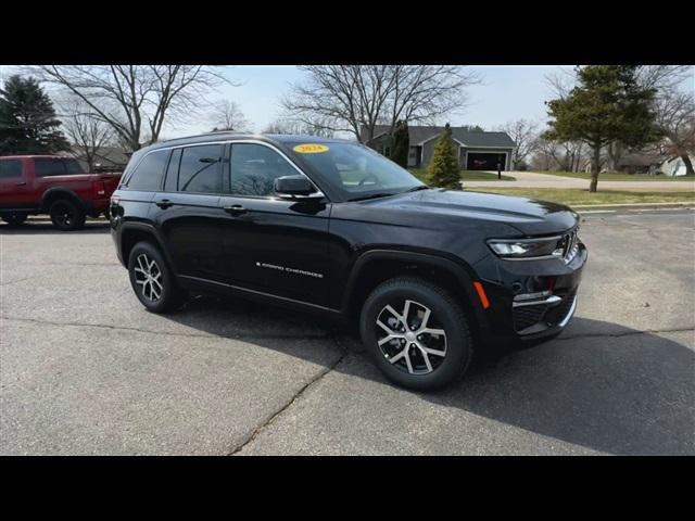 new 2024 Jeep Grand Cherokee car, priced at $45,065