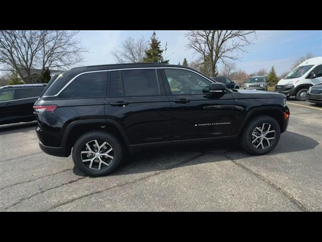 new 2024 Jeep Grand Cherokee car, priced at $45,065