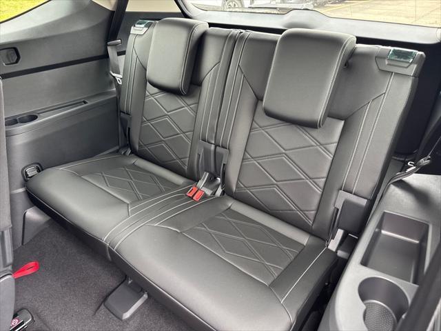 new 2025 Volkswagen Atlas car, priced at $36,997