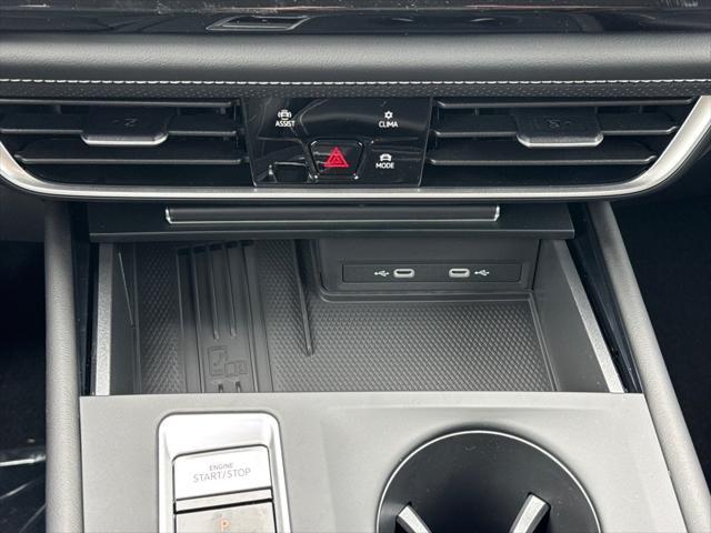 new 2025 Volkswagen Atlas car, priced at $36,997