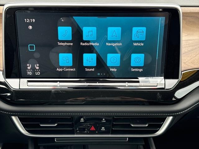 new 2025 Volkswagen Atlas car, priced at $36,997
