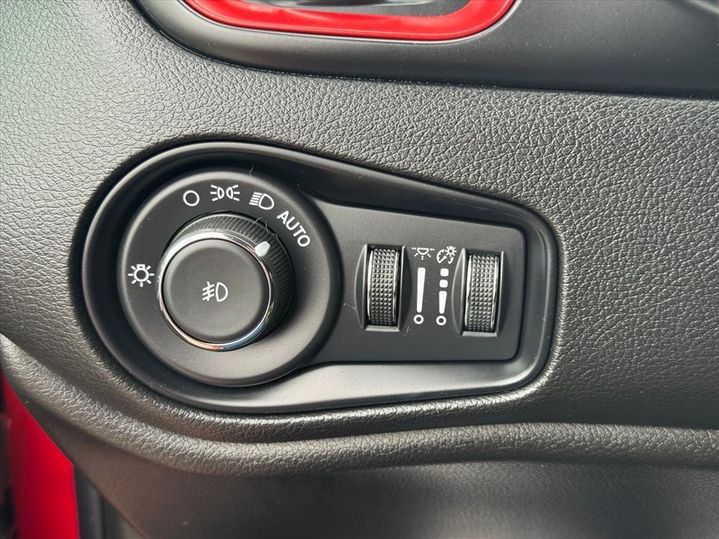 used 2022 Jeep Renegade car, priced at $21,160