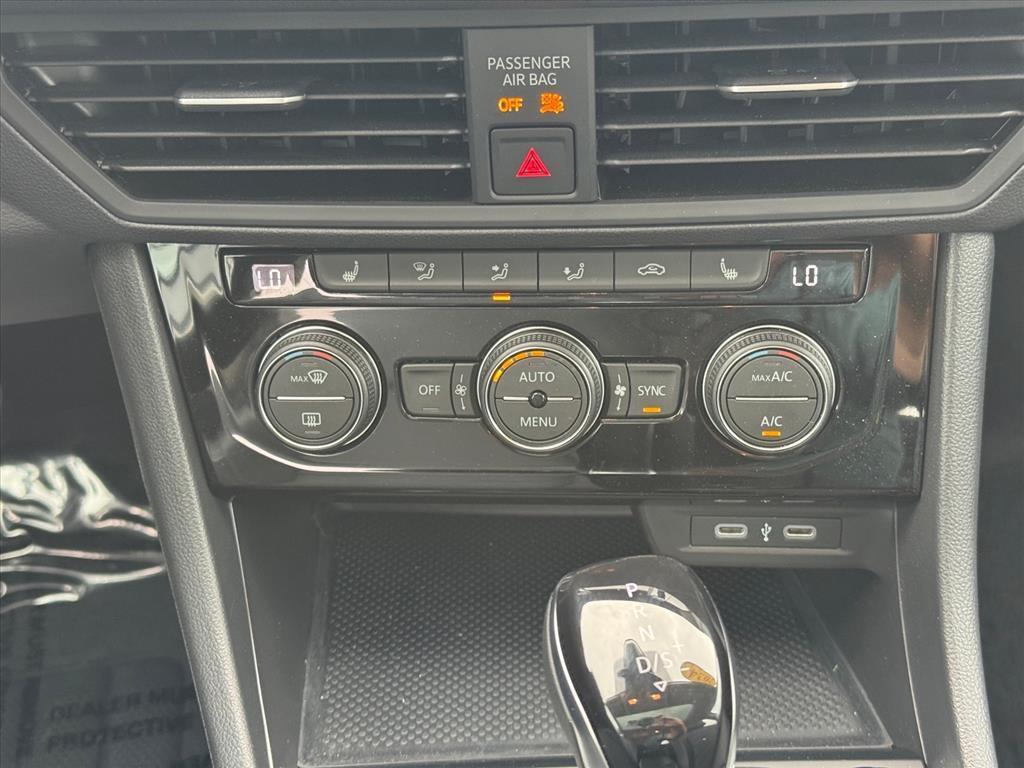 used 2024 Volkswagen Jetta car, priced at $23,753