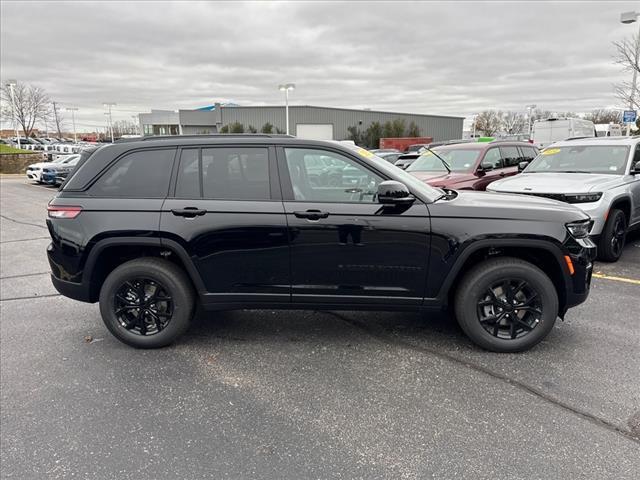 new 2025 Jeep Grand Cherokee car, priced at $42,823