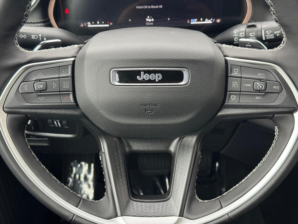new 2025 Jeep Grand Cherokee L car, priced at $43,776