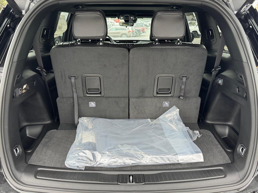 new 2025 Jeep Grand Cherokee L car, priced at $43,776