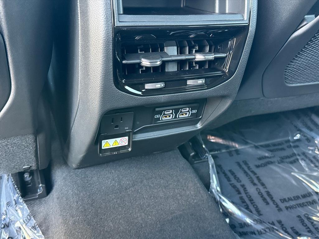 new 2025 Jeep Grand Cherokee car, priced at $47,120