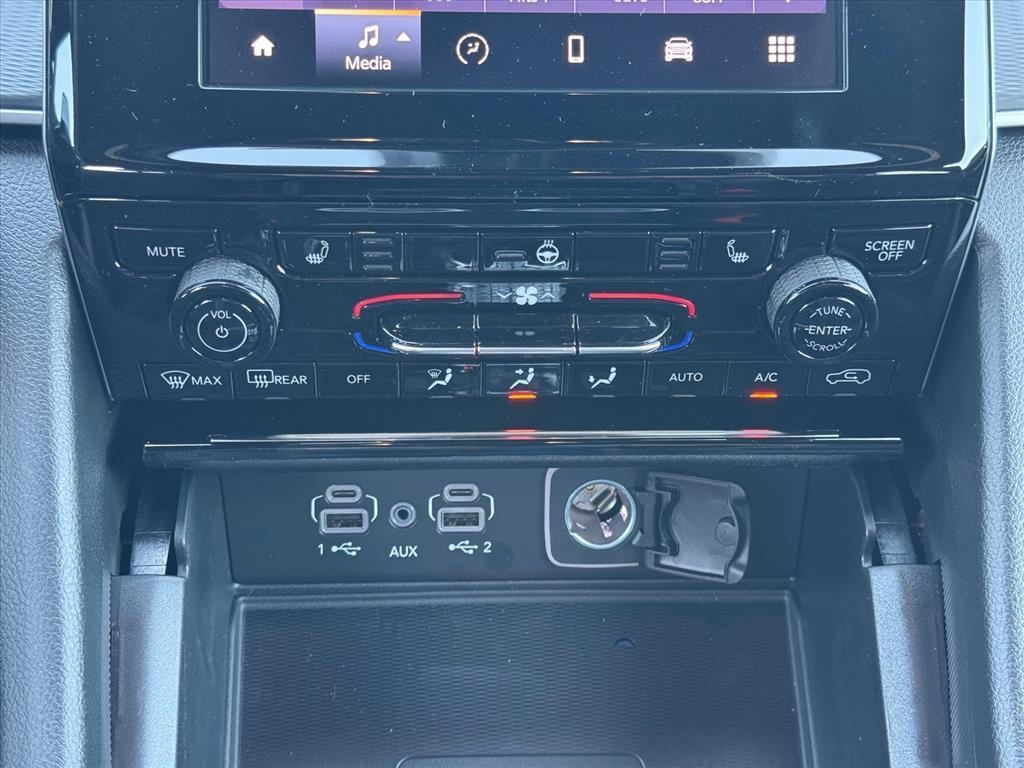 new 2025 Jeep Grand Cherokee car, priced at $47,120