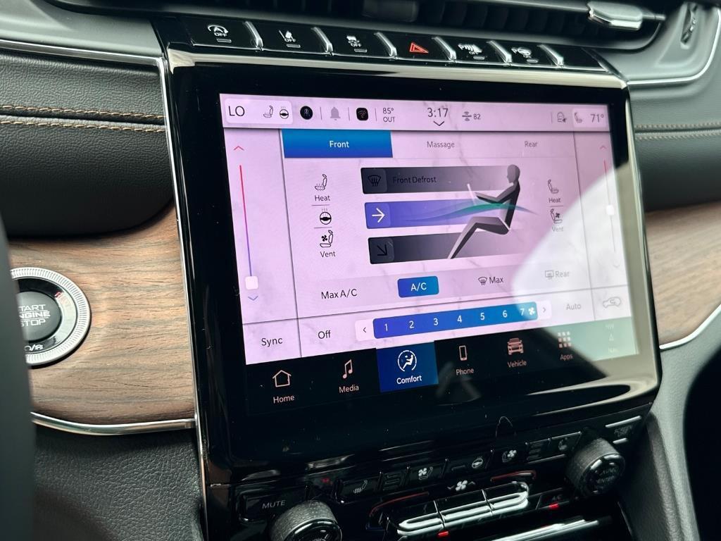 new 2025 Jeep Grand Cherokee L car, priced at $57,796
