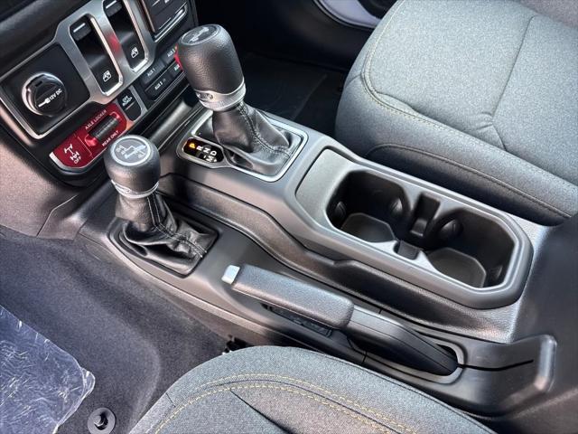 new 2025 Jeep Wrangler car, priced at $44,837