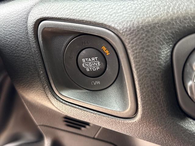 new 2025 Jeep Gladiator car, priced at $52,480