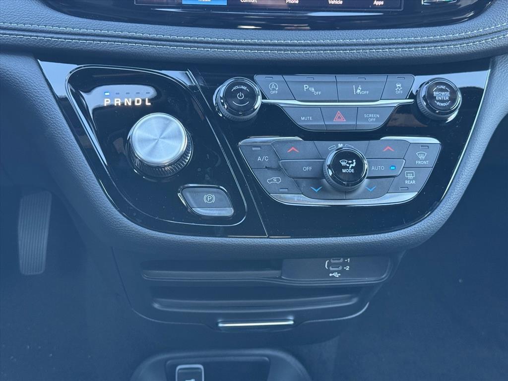 new 2026 Chrysler Pacifica car, priced at $46,255