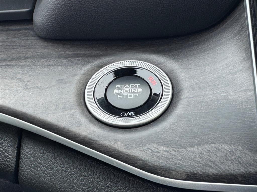 new 2025 Jeep Grand Cherokee L car, priced at $43,491