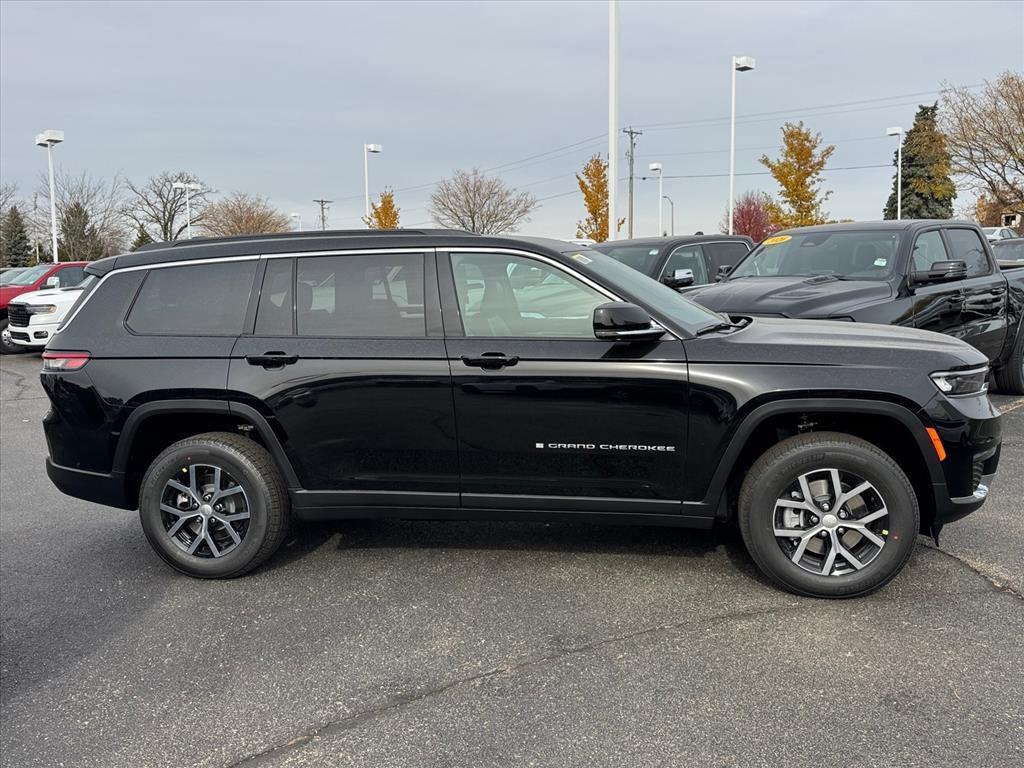 new 2025 Jeep Grand Cherokee L car, priced at $43,491