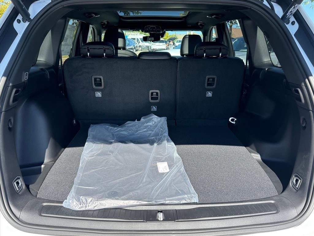 new 2025 Jeep Grand Cherokee car, priced at $47,281