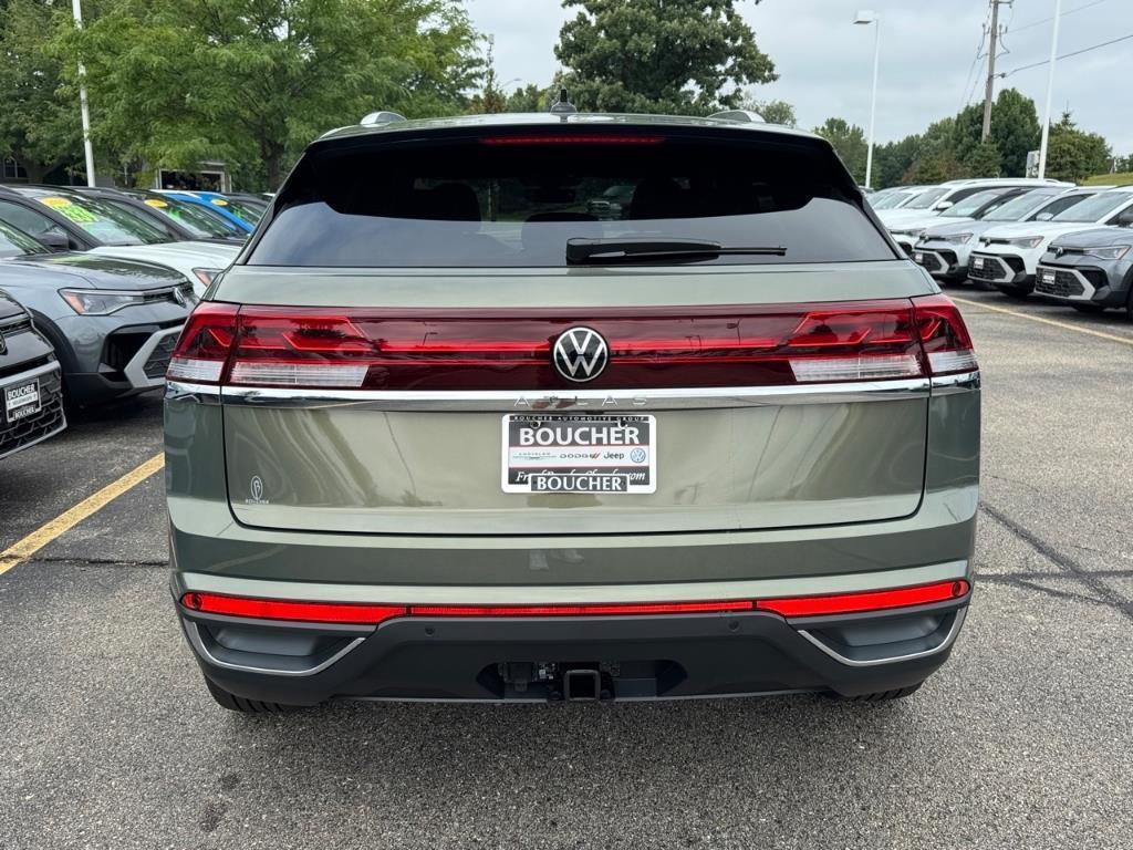 new 2026 Volkswagen Atlas Cross Sport car, priced at $47,695