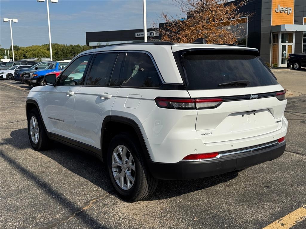 used 2024 Jeep Grand Cherokee car, priced at $35,995