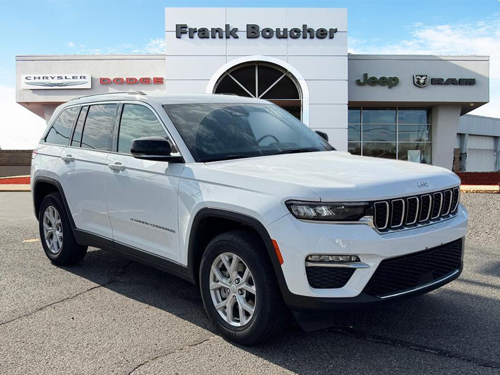 used 2024 Jeep Grand Cherokee car, priced at $35,995