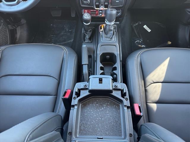 new 2025 Jeep Wrangler car, priced at $99,664