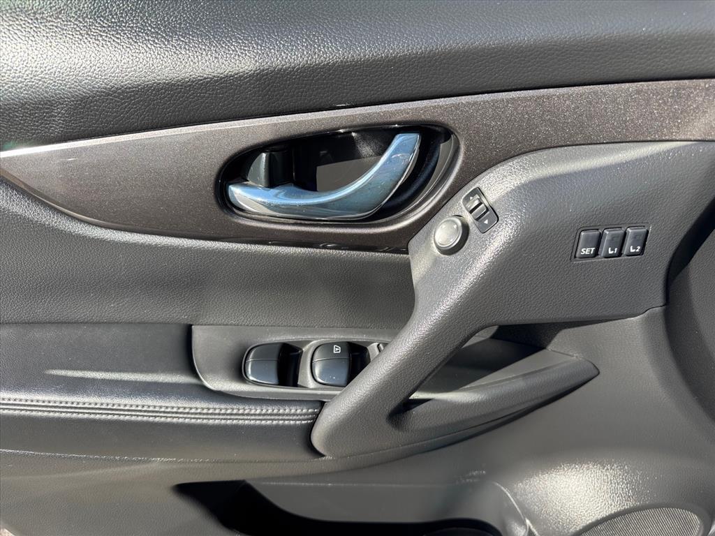 used 2019 Nissan Rogue car, priced at $18,468