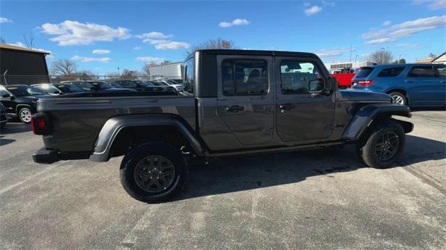 new 2024 Jeep Gladiator car, priced at $45,354