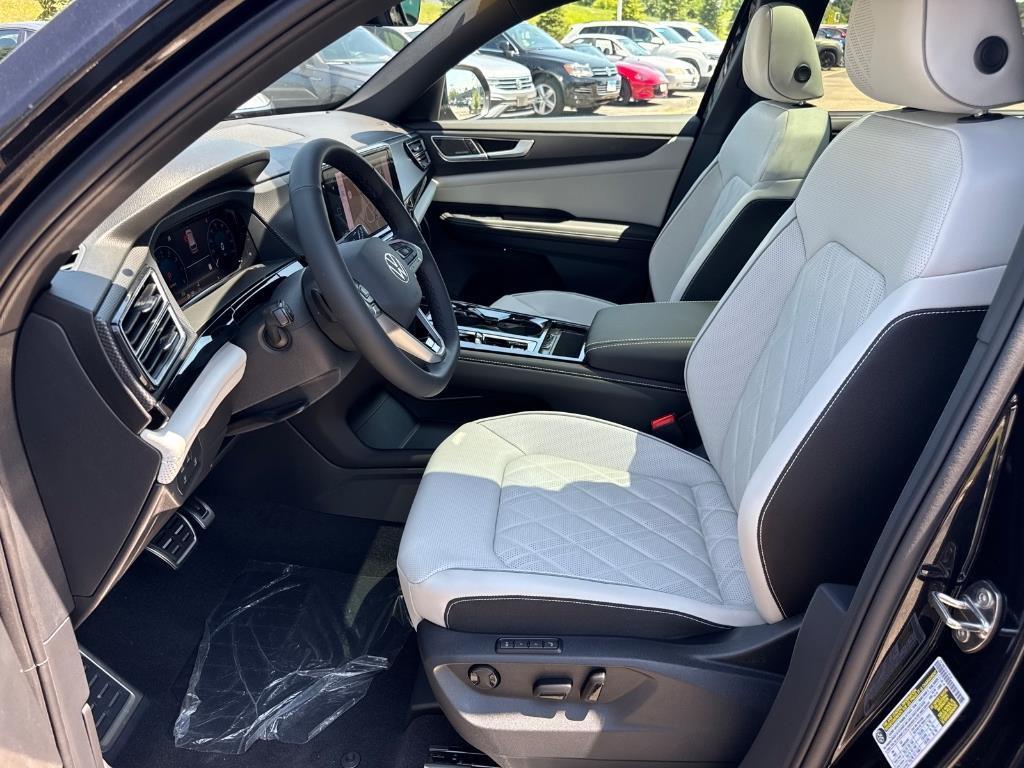 new 2025 Volkswagen Atlas Cross Sport car, priced at $50,336