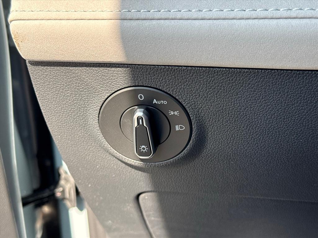 new 2025 Volkswagen Taos car, priced at $32,156
