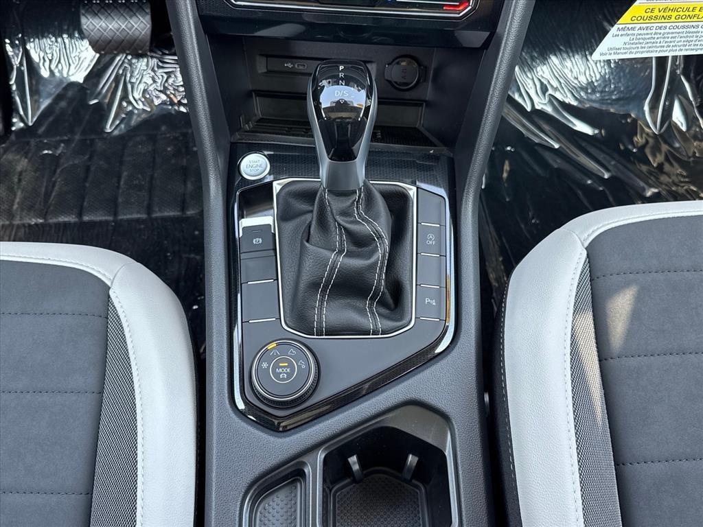 new 2025 Volkswagen Taos car, priced at $32,156