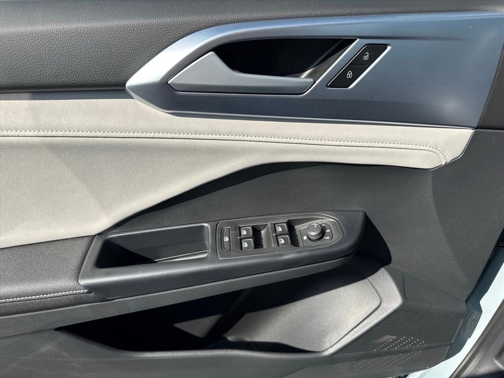 new 2025 Volkswagen Taos car, priced at $32,156