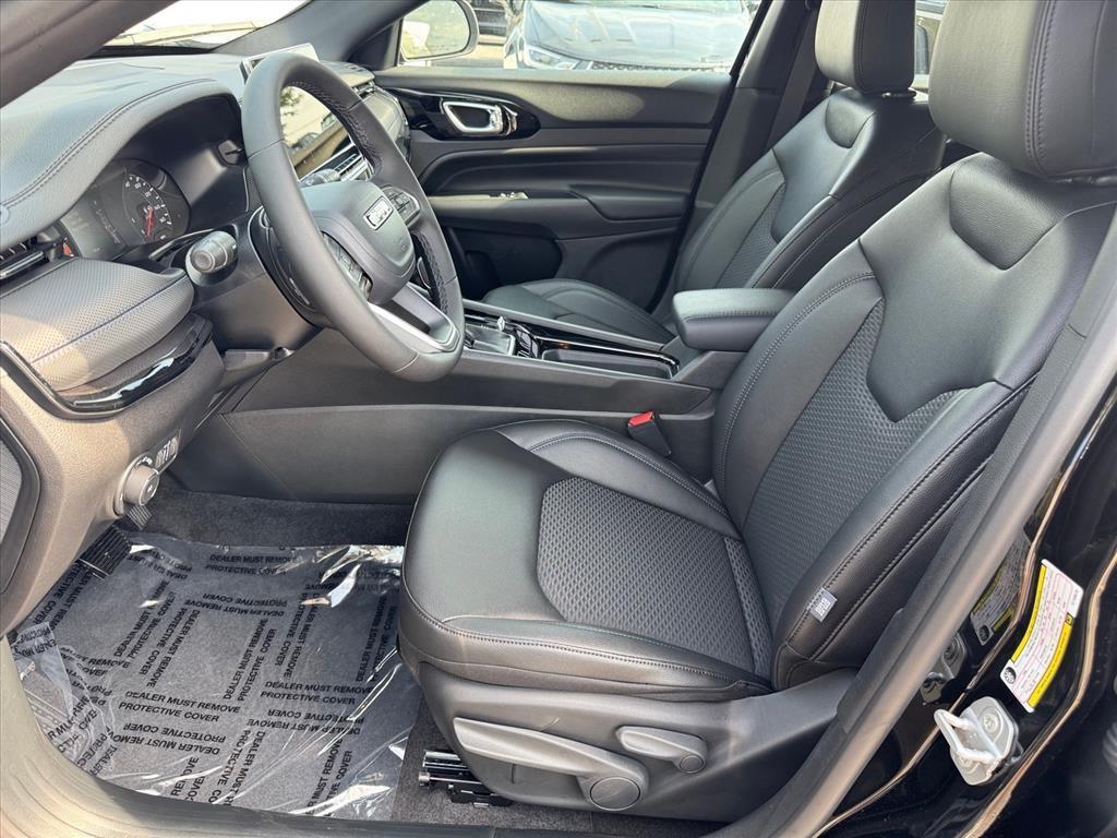 new 2026 Jeep Compass car, priced at $33,185