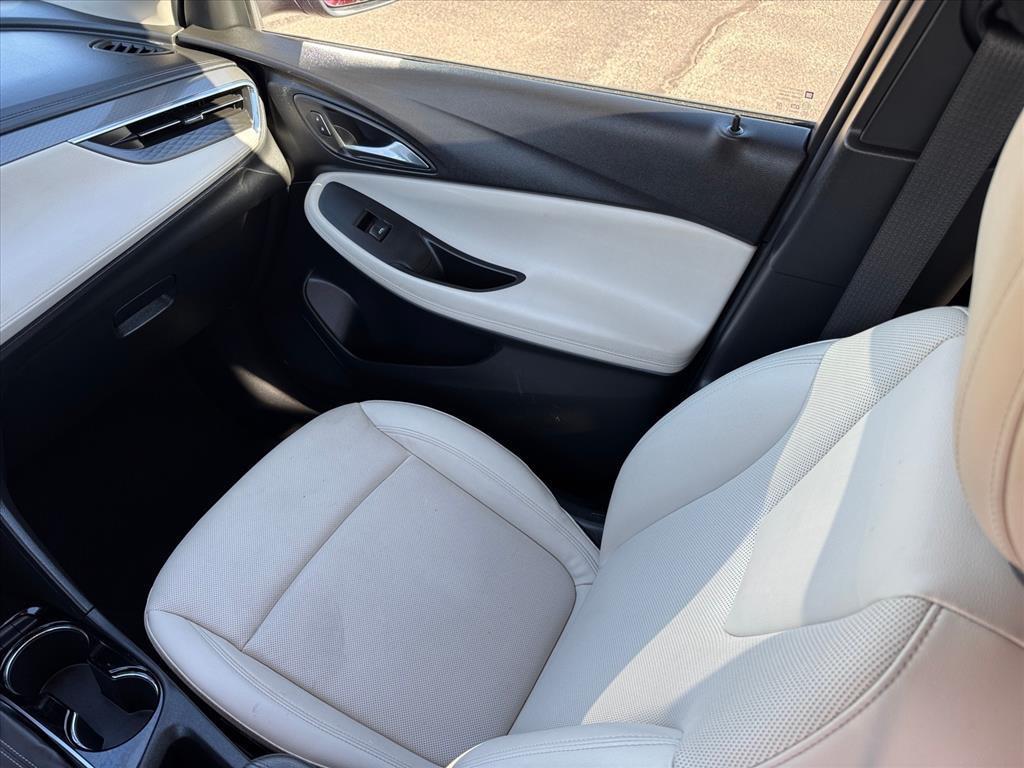 used 2025 Buick Encore GX car, priced at $27,350