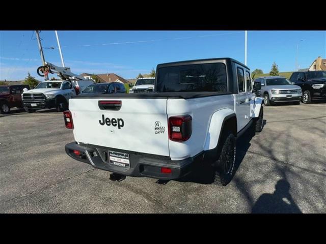 new 2024 Jeep Gladiator car, priced at $45,919