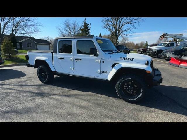 new 2024 Jeep Gladiator car, priced at $45,919