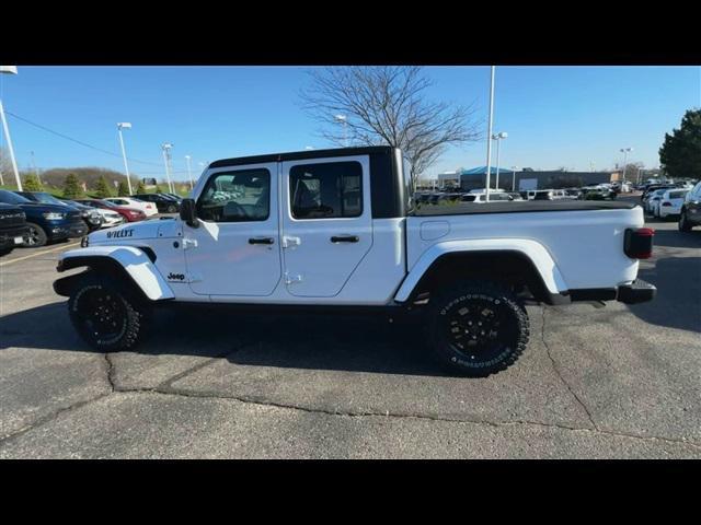 new 2024 Jeep Gladiator car, priced at $45,919