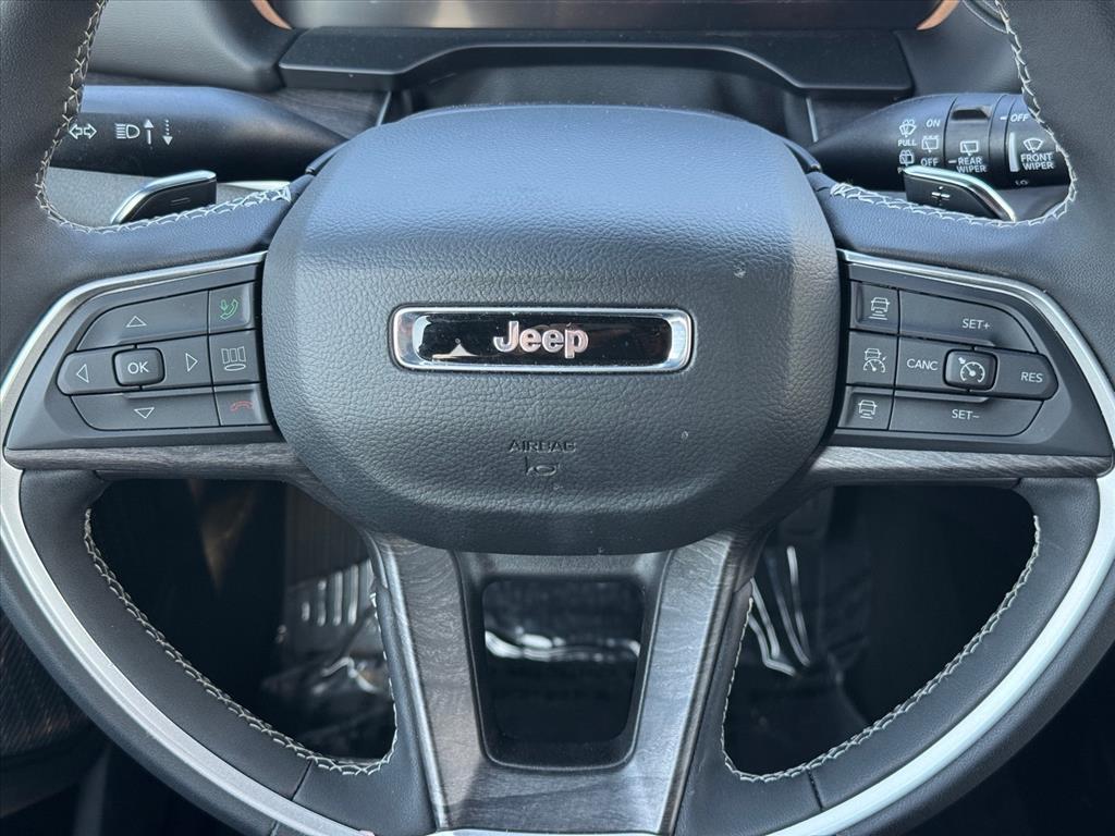 new 2025 Jeep Grand Cherokee L car, priced at $42,756