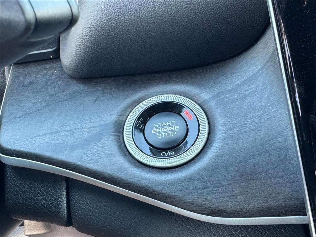 new 2025 Jeep Grand Cherokee L car, priced at $42,756