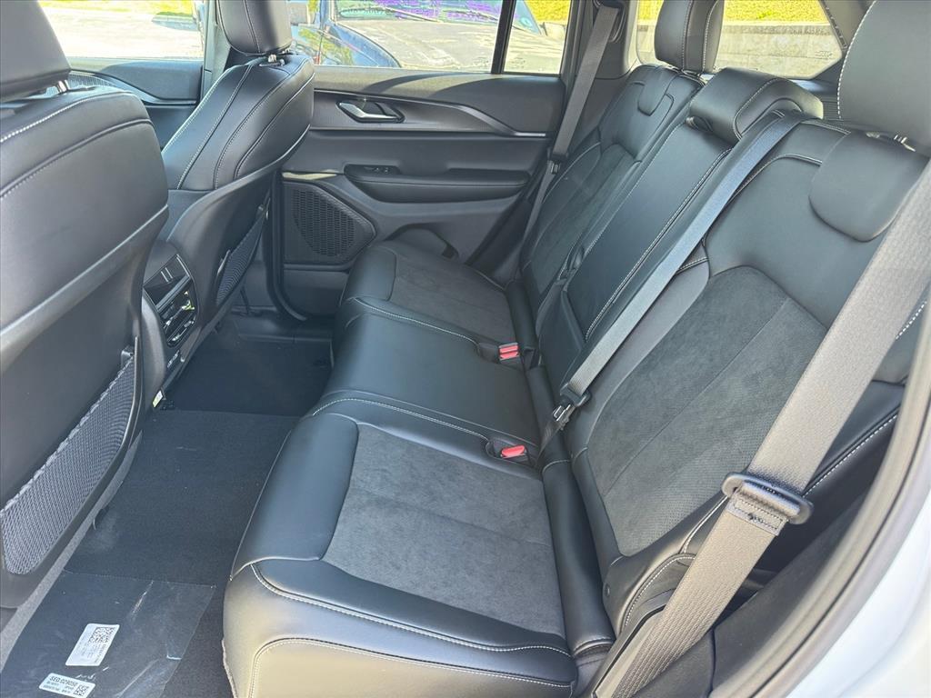 new 2025 Jeep Grand Cherokee car, priced at $44,409