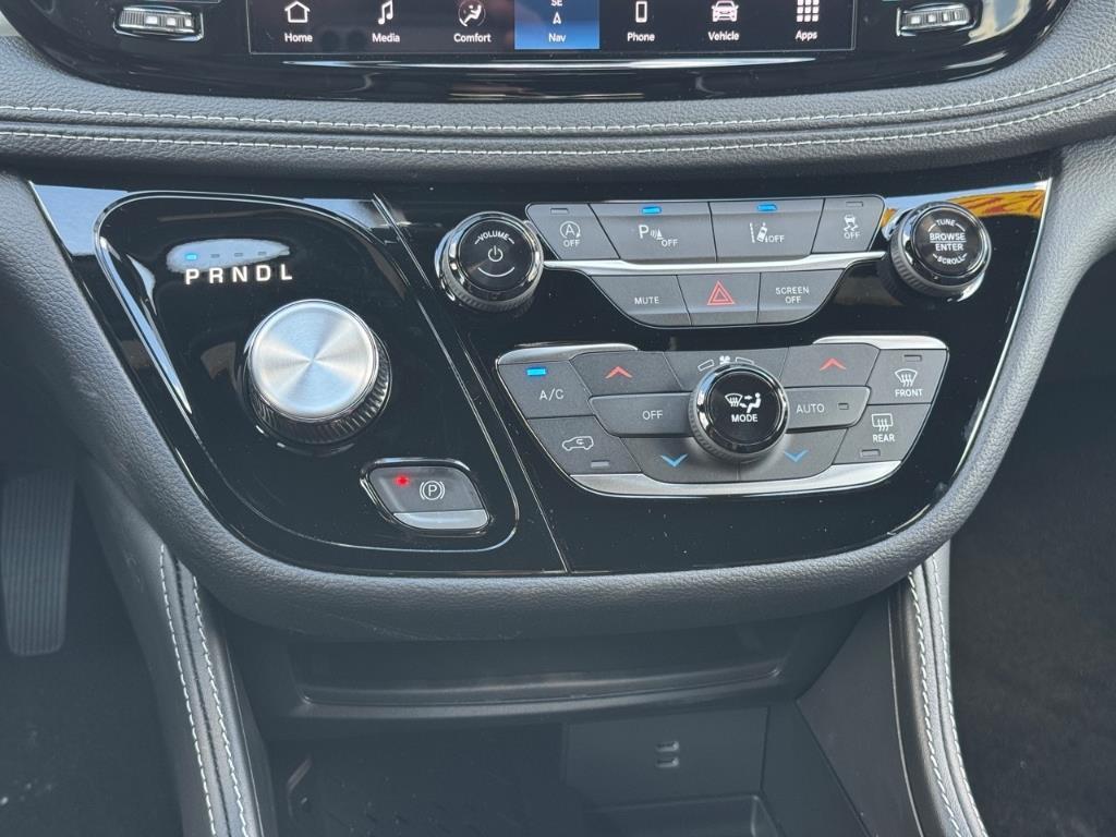 new 2026 Chrysler Pacifica car, priced at $57,850
