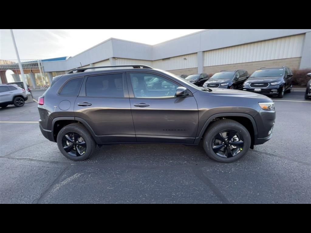 used 2021 Jeep Cherokee car, priced at $19,495
